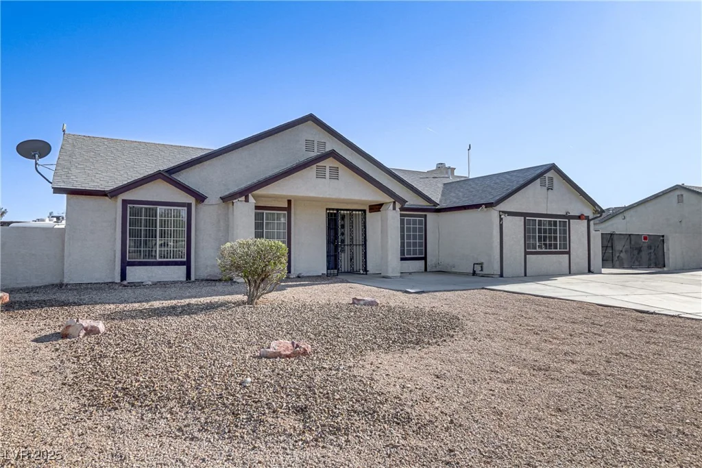 4629 Cattleman, North Las Vegas, NV 89031