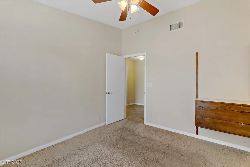 4629 Cattleman, North Las Vegas, NV 89031