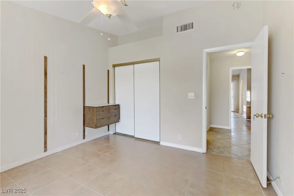 4629 Cattleman, North Las Vegas, NV 89031