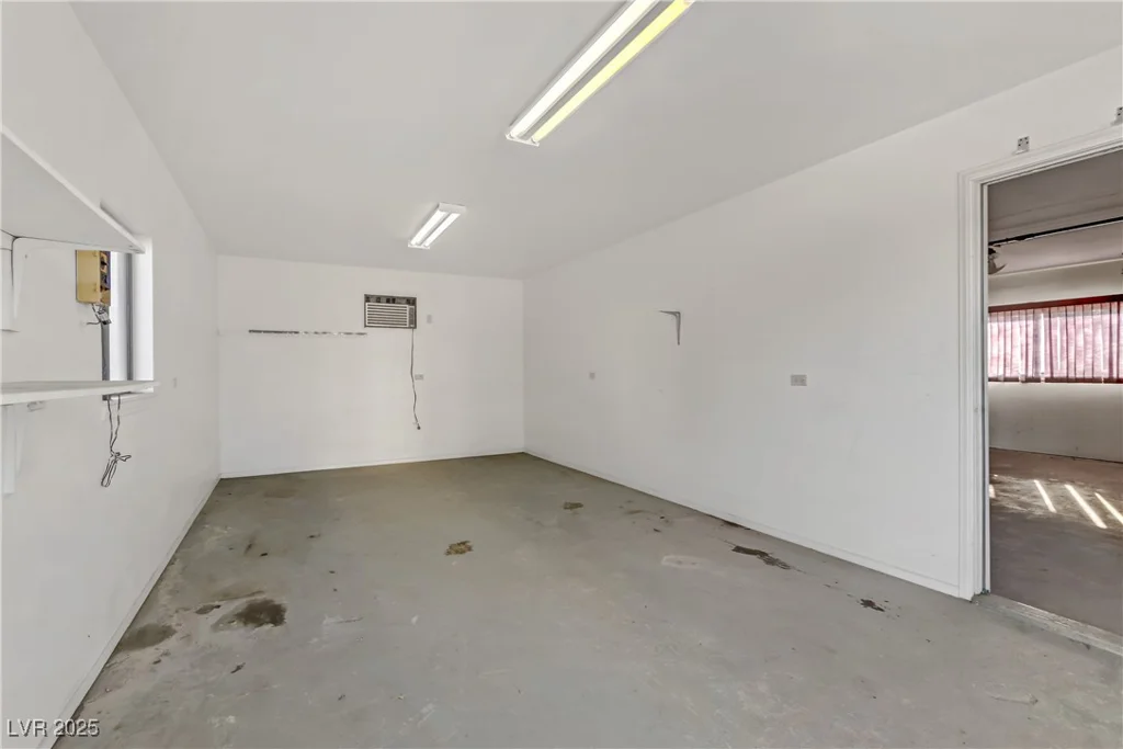 4629 Cattleman, North Las Vegas, NV 89031