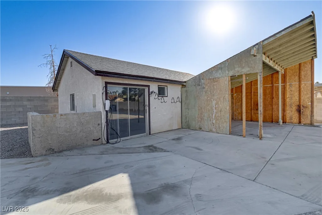 4629 Cattleman, North Las Vegas, NV 89031