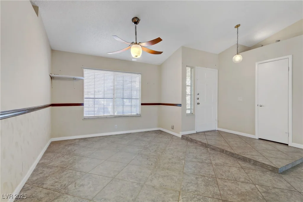 4629 Cattleman, North Las Vegas, NV 89031