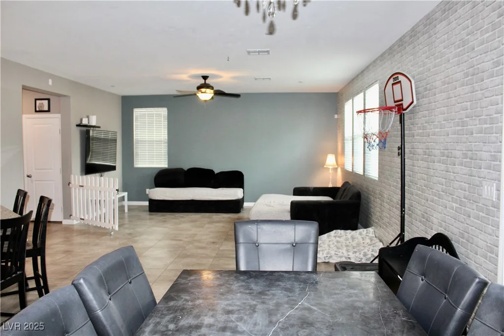 2204 Valdina, Henderson, NV 89044