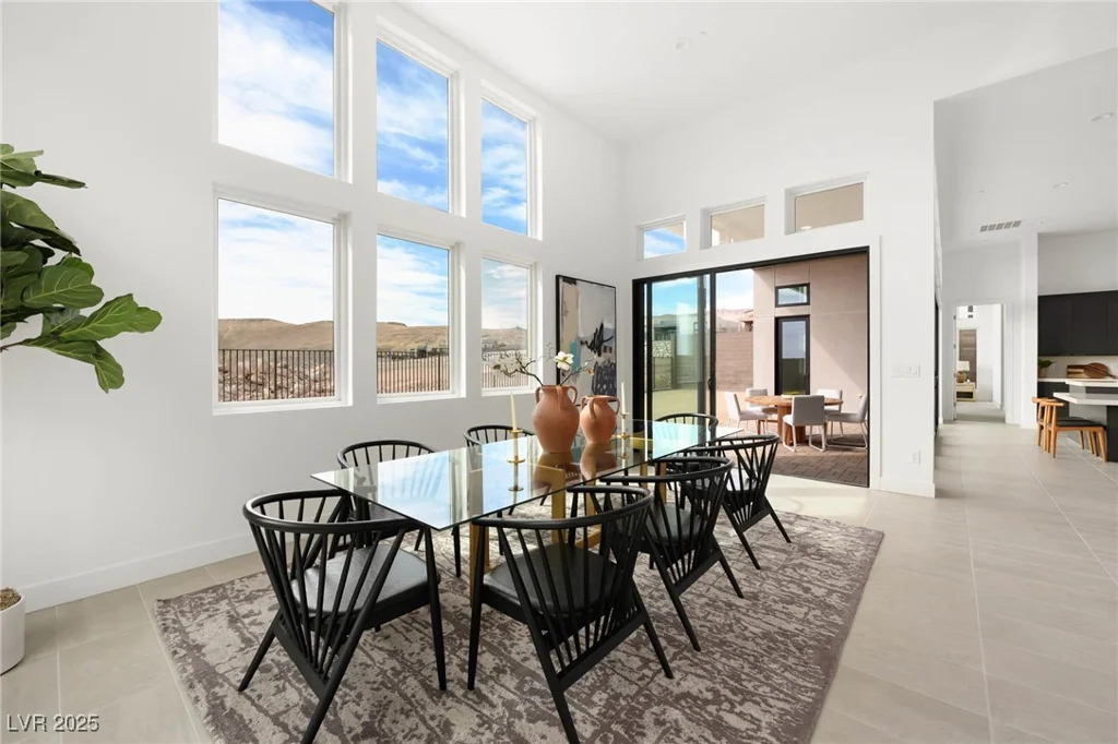 10921 ROSSA PEAK, Las Vegas, NV 89135