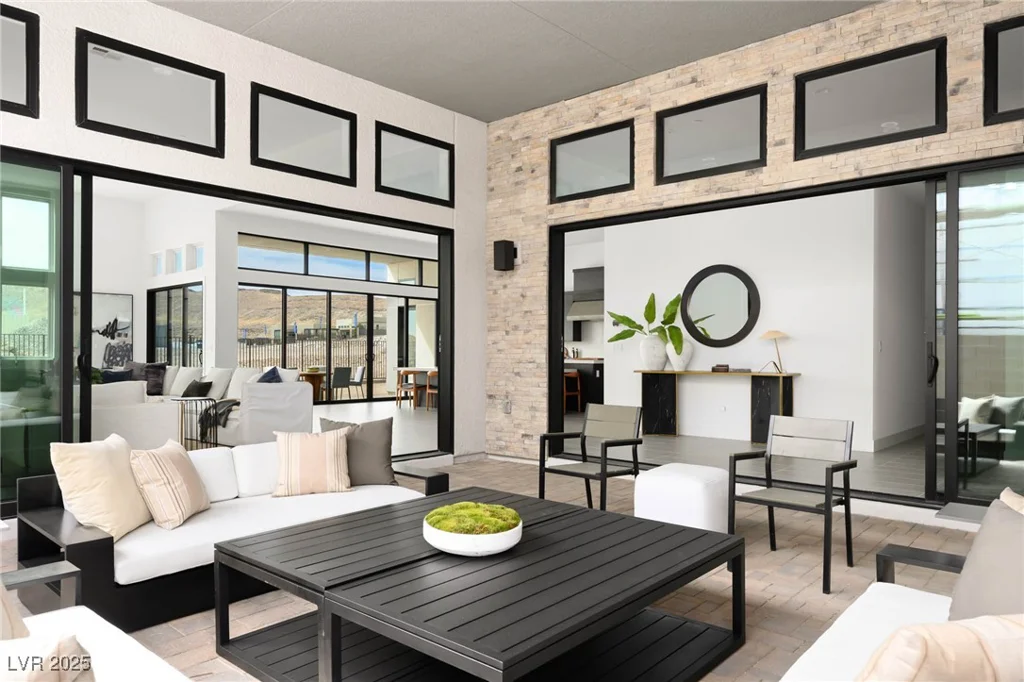 10921 ROSSA PEAK, Las Vegas, NV 89135