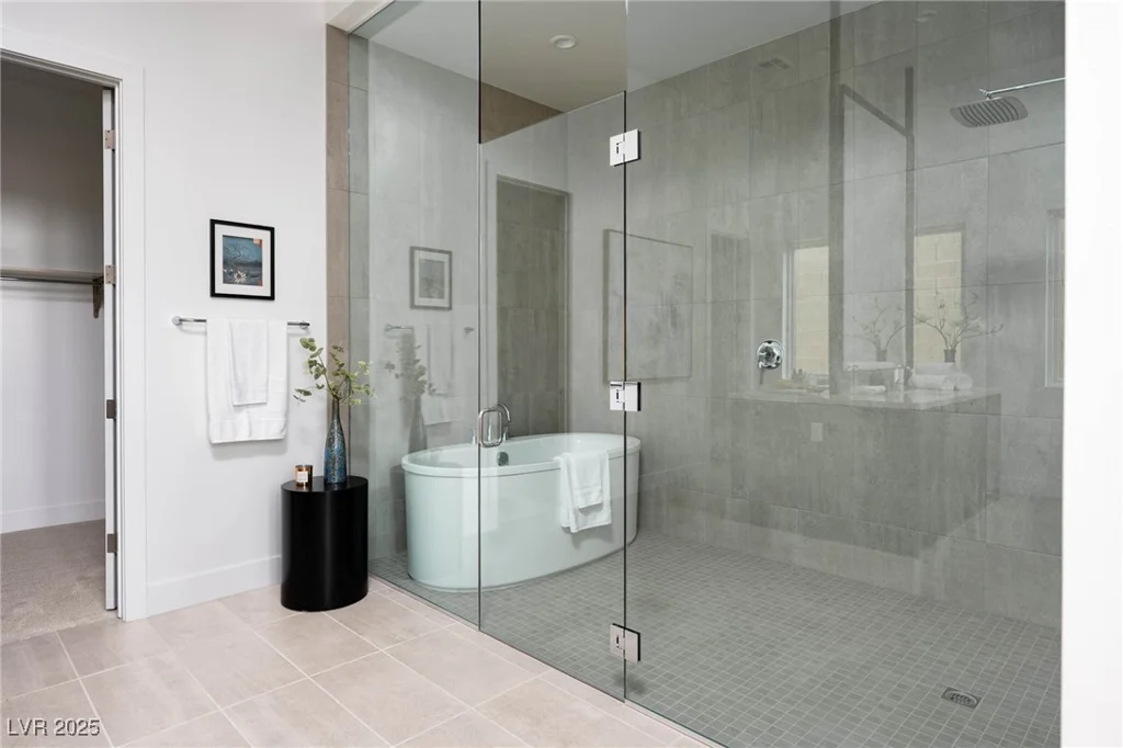 10921 ROSSA PEAK, Las Vegas, NV 89135