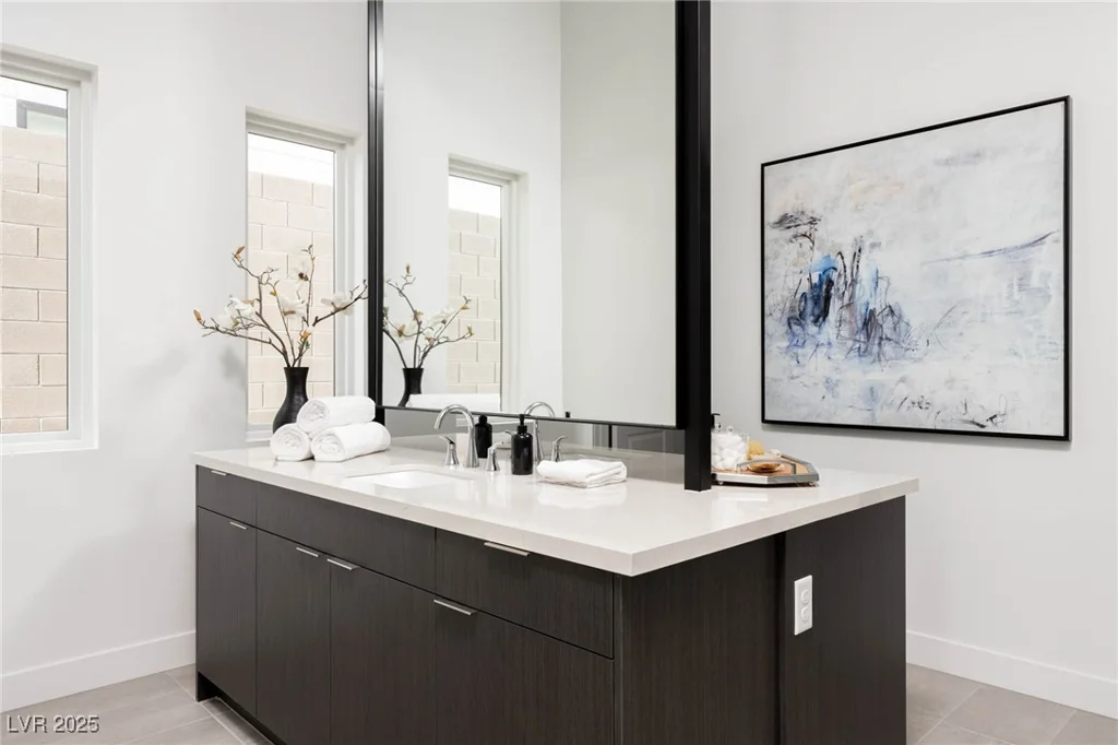 10921 ROSSA PEAK, Las Vegas, NV 89135