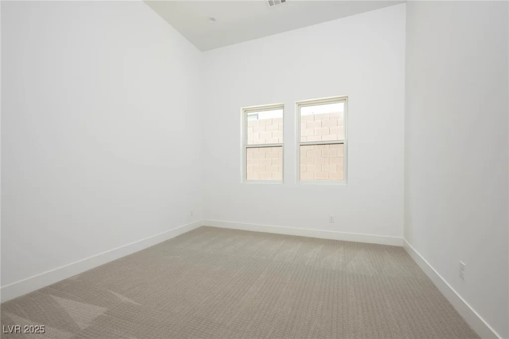 10921 ROSSA PEAK, Las Vegas, NV 89135