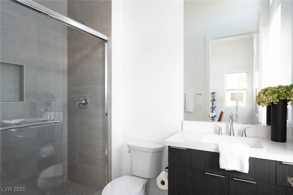 10921 ROSSA PEAK, Las Vegas, NV 89135