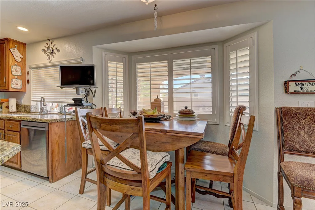 9909 Barrier Reef, Las Vegas, NV 89117