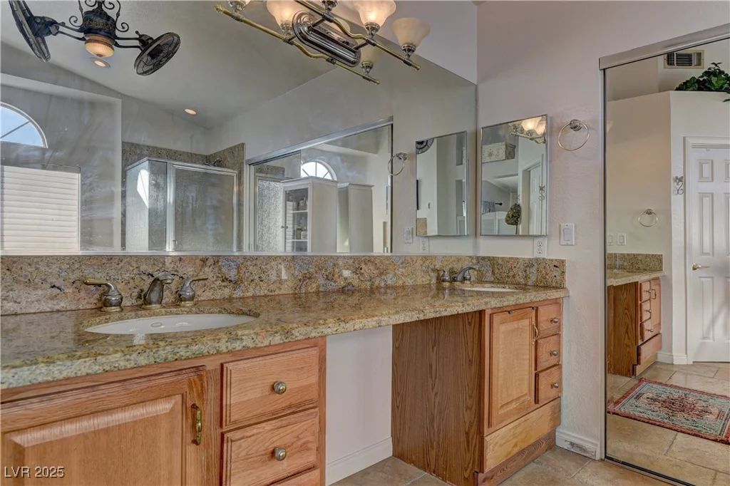 9909 Barrier Reef, Las Vegas, NV 89117
