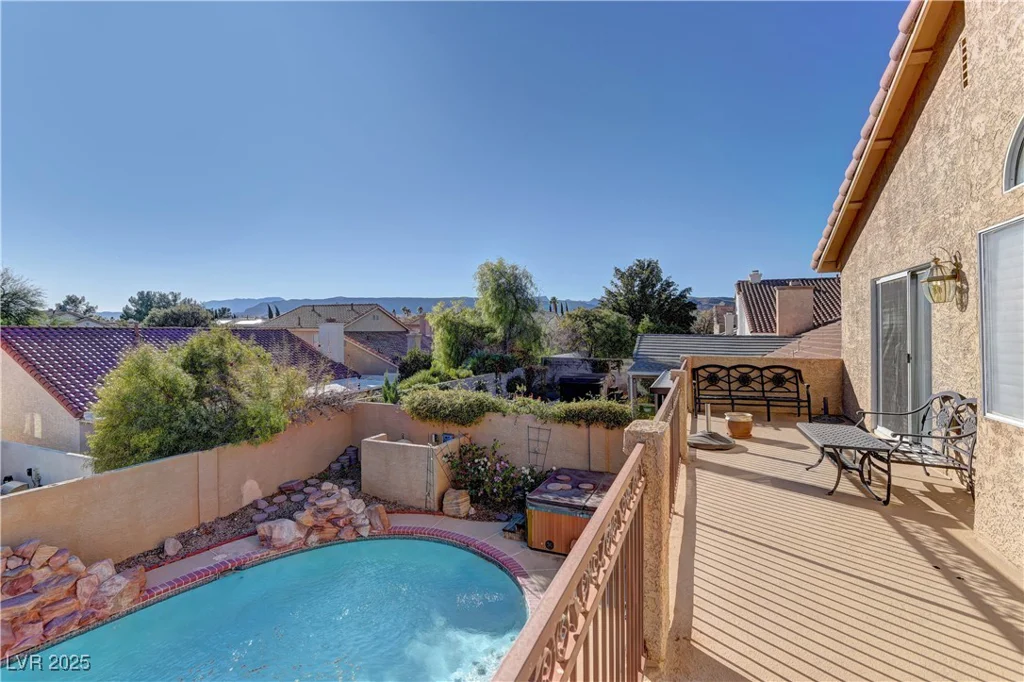 9909 Barrier Reef, Las Vegas, NV 89117