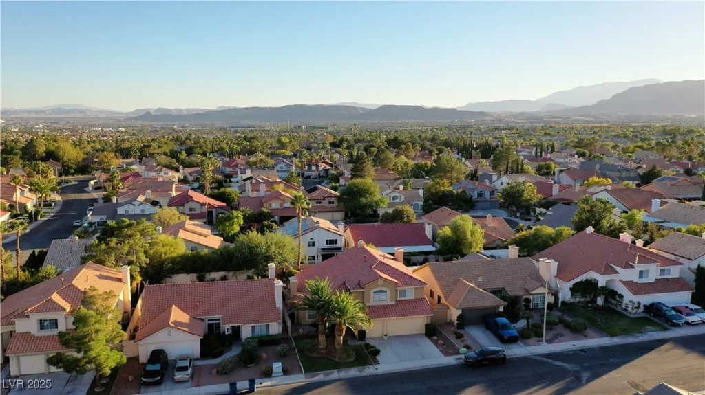 9909 Barrier Reef, Las Vegas, NV 89117