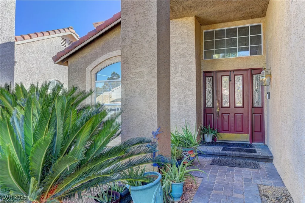 9909 Barrier Reef, Las Vegas, NV 89117