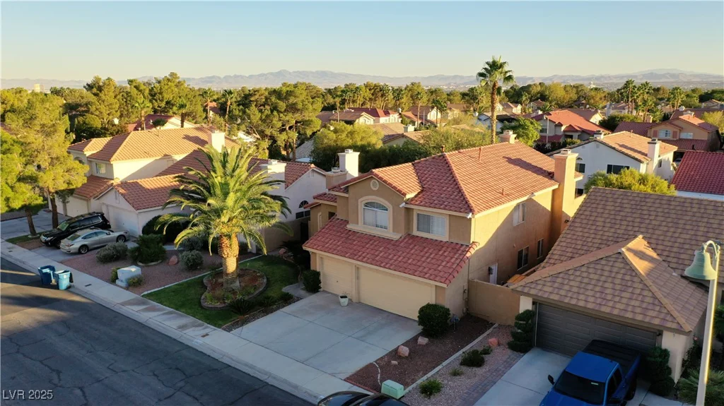9909 Barrier Reef, Las Vegas, NV 89117