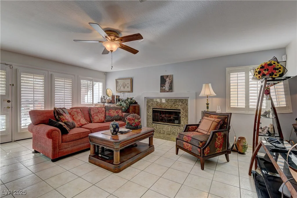 9909 Barrier Reef, Las Vegas, NV 89117