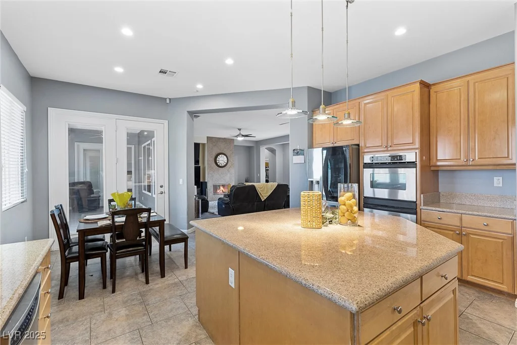 7232 Frontier Hills, Las Vegas, NV 89113