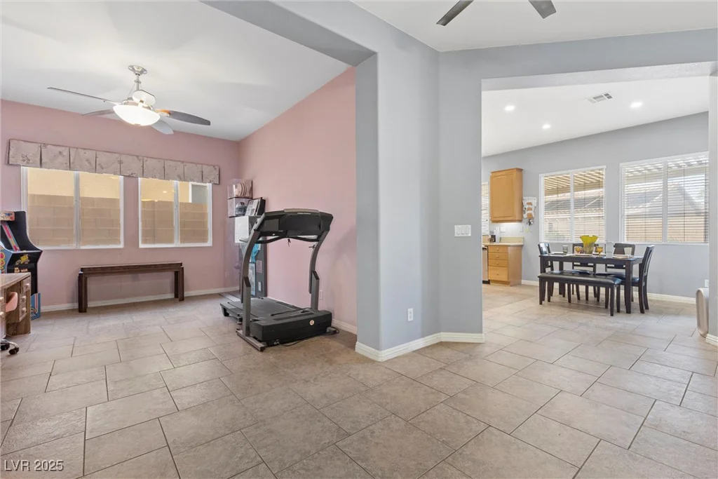 7232 Frontier Hills, Las Vegas, NV 89113