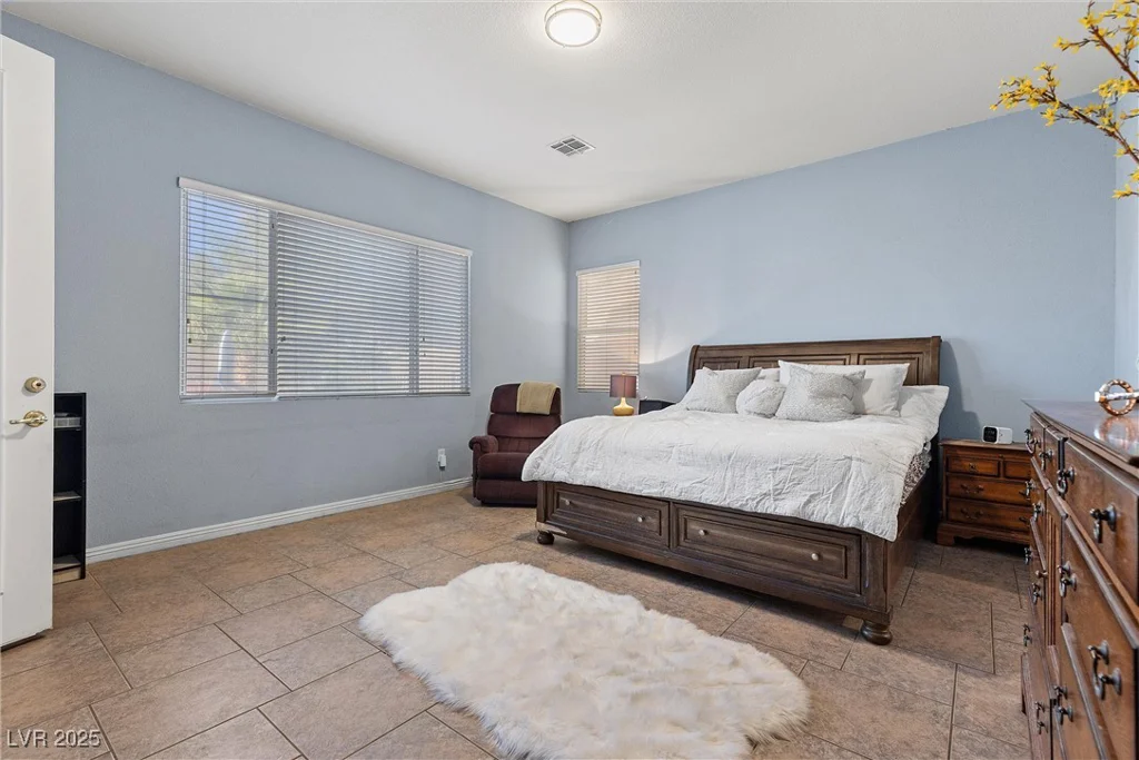 7232 Frontier Hills, Las Vegas, NV 89113