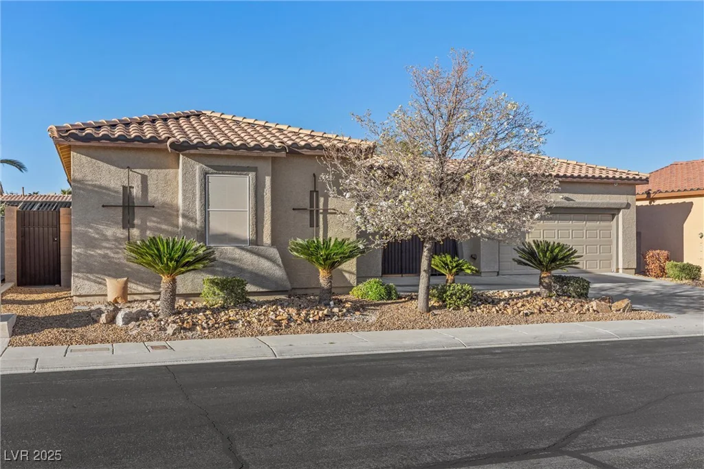 7232 Frontier Hills, Las Vegas, NV 89113