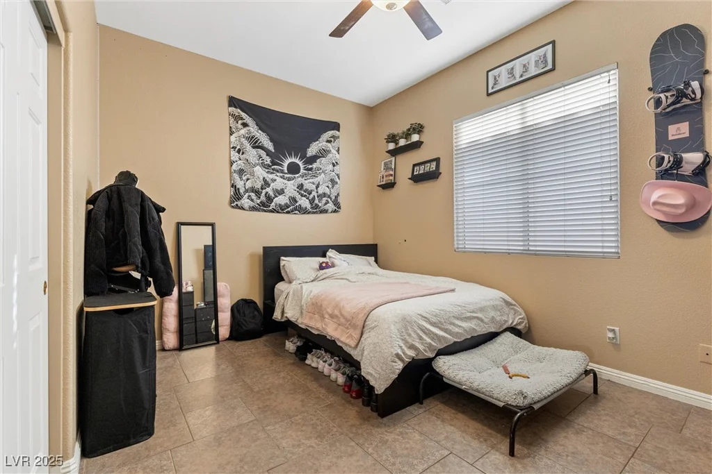 7232 Frontier Hills, Las Vegas, NV 89113