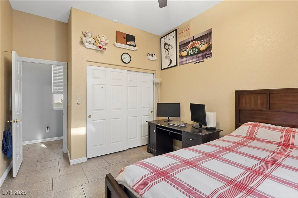7232 Frontier Hills, Las Vegas, NV 89113