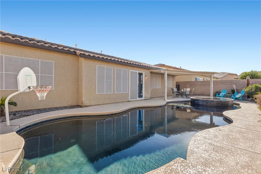7232 Frontier Hills, Las Vegas, NV 89113