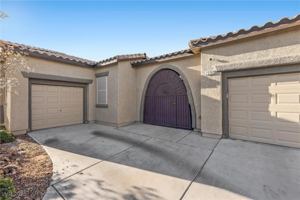 7232 Frontier Hills, Las Vegas, NV 89113