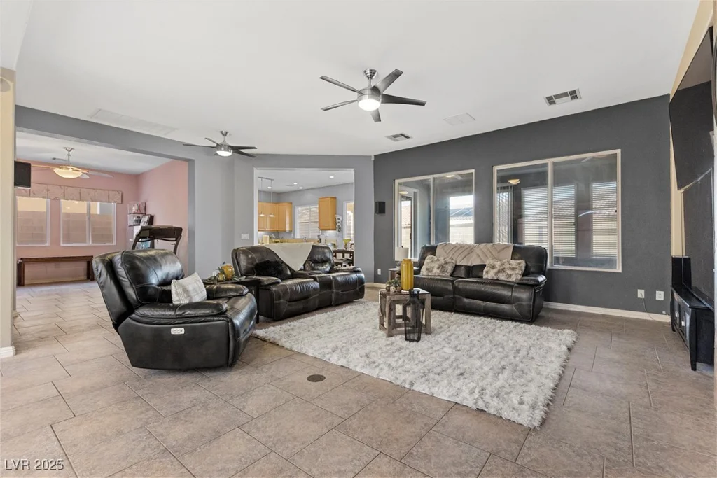 7232 Frontier Hills, Las Vegas, NV 89113