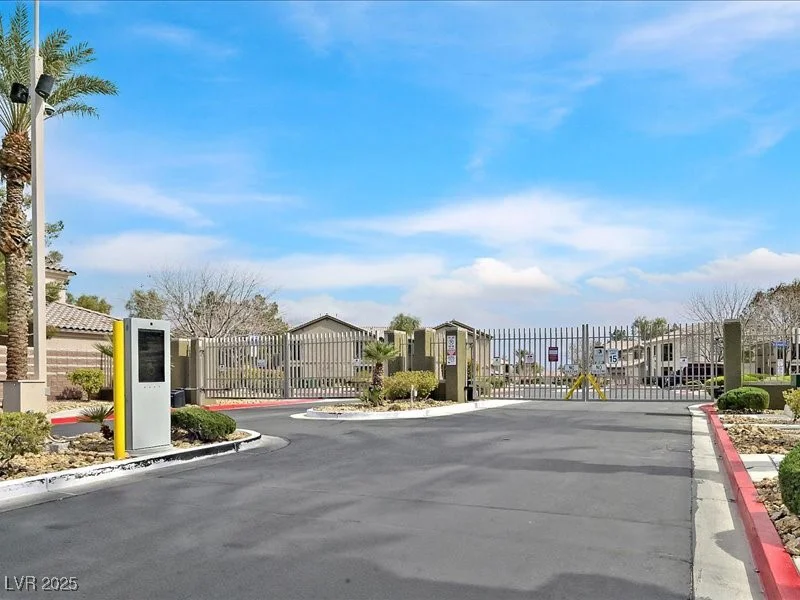 4615 Puglia, North Las Vegas, NV 89084