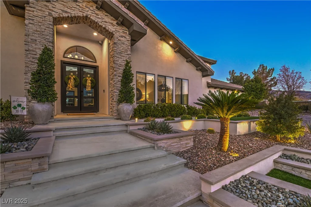 6 Ayden, Henderson, NV 89052