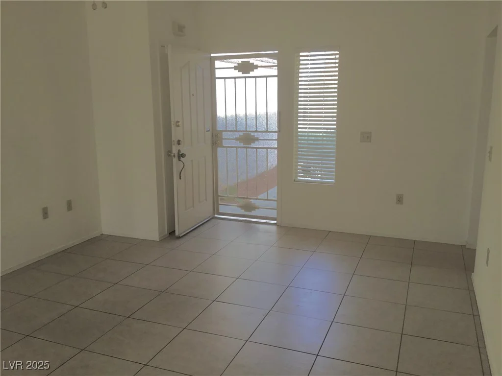 8501 Stan Crest, Las Vegas, NV 89134