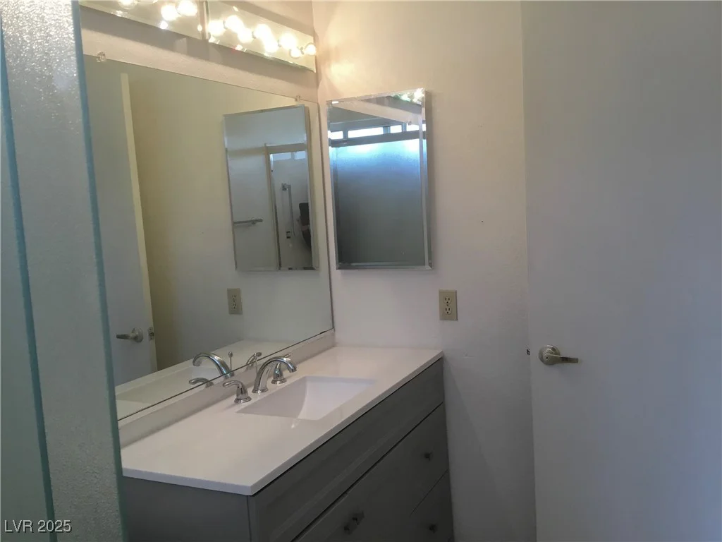 8501 Stan Crest, Las Vegas, NV 89134