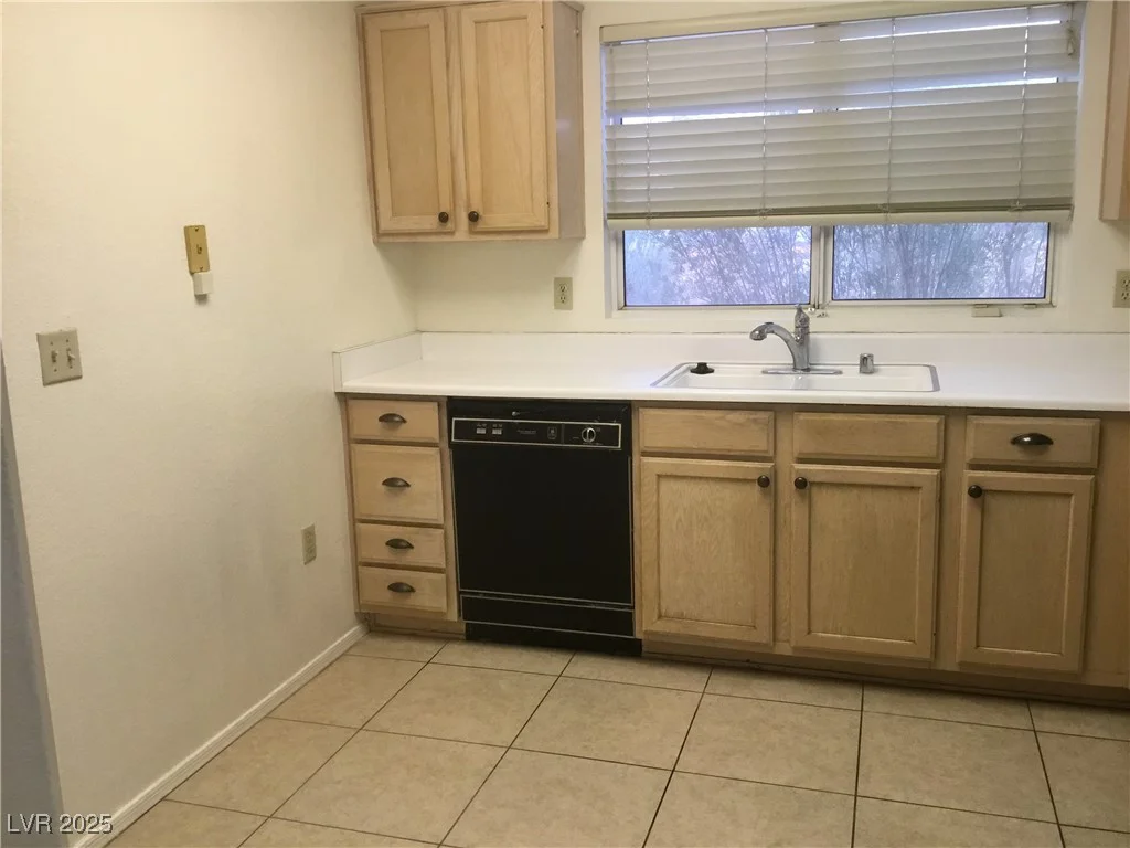 8501 Stan Crest, Las Vegas, NV 89134