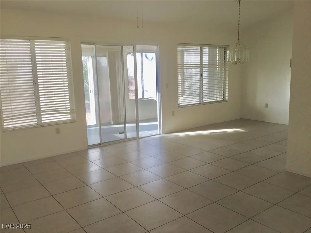 8501 Stan Crest, Las Vegas, NV 89134