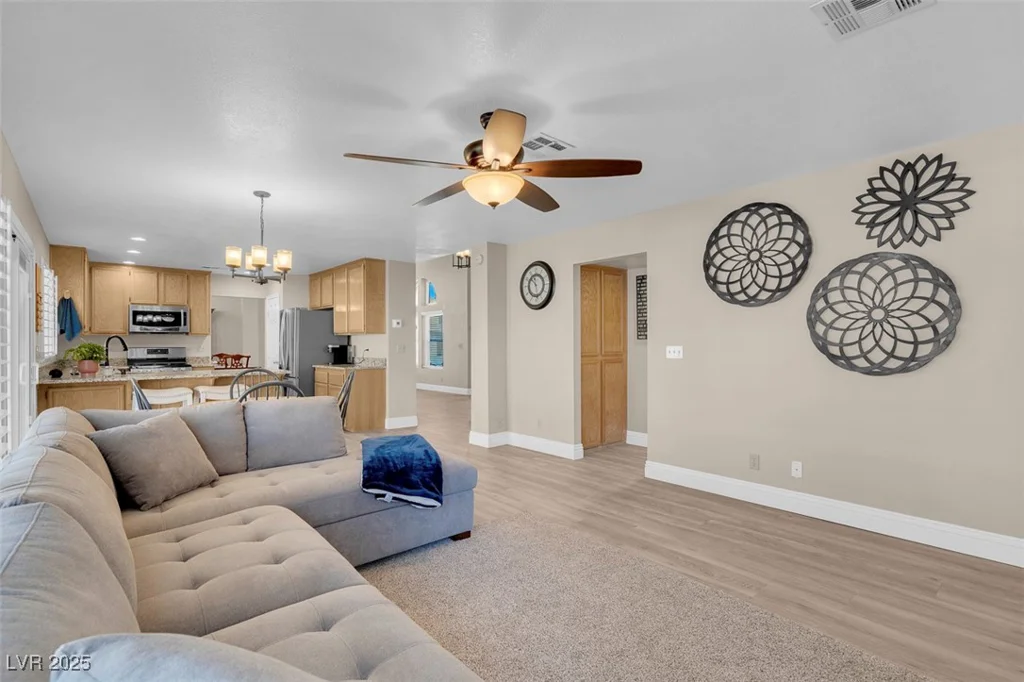 4647 Stearman, North Las Vegas, NV 89031