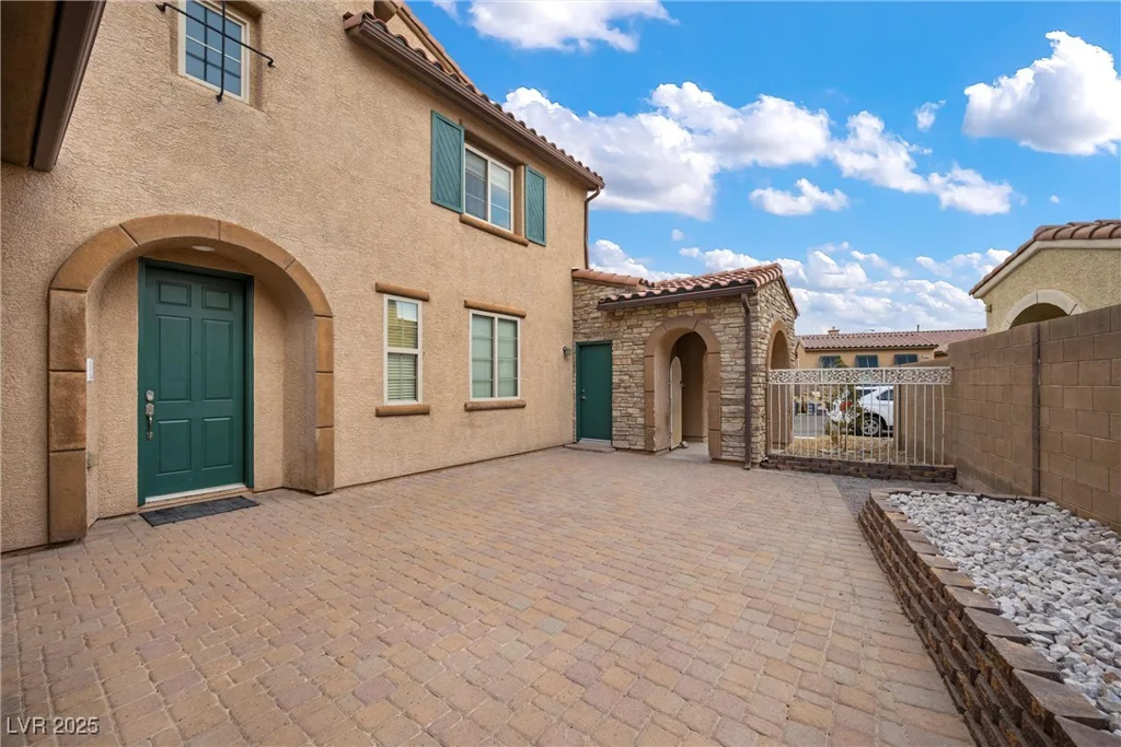 7825 Alameda Creek, Las Vegas, NV 89113