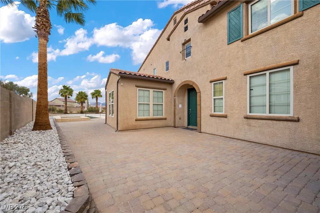 7825 Alameda Creek, Las Vegas, NV 89113