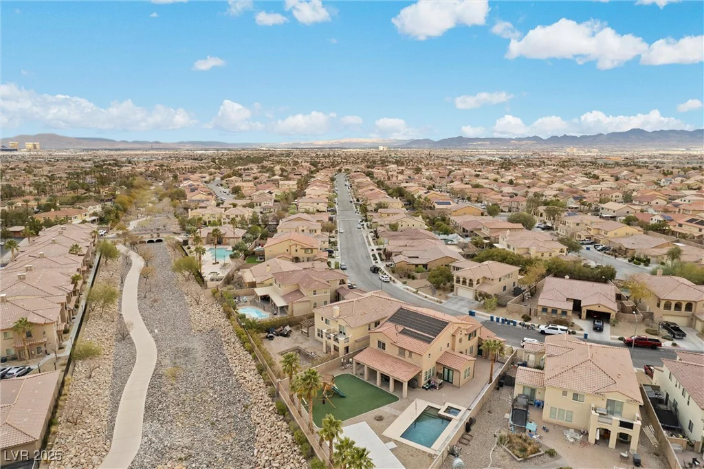 7825 Alameda Creek, Las Vegas, NV 89113