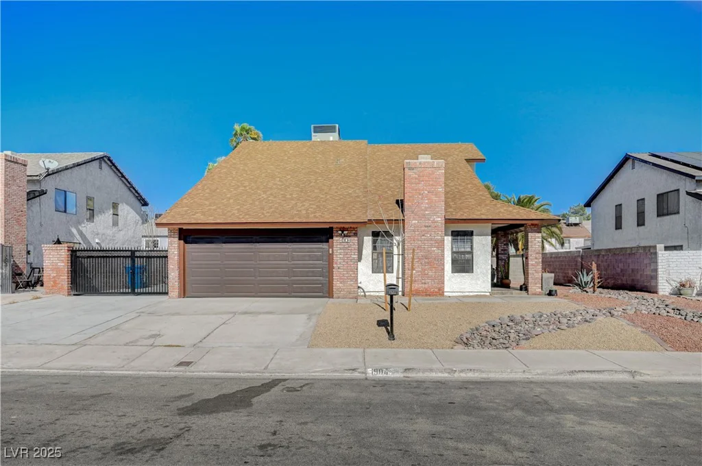 1904 Roxbury, Las Vegas, NV 89119