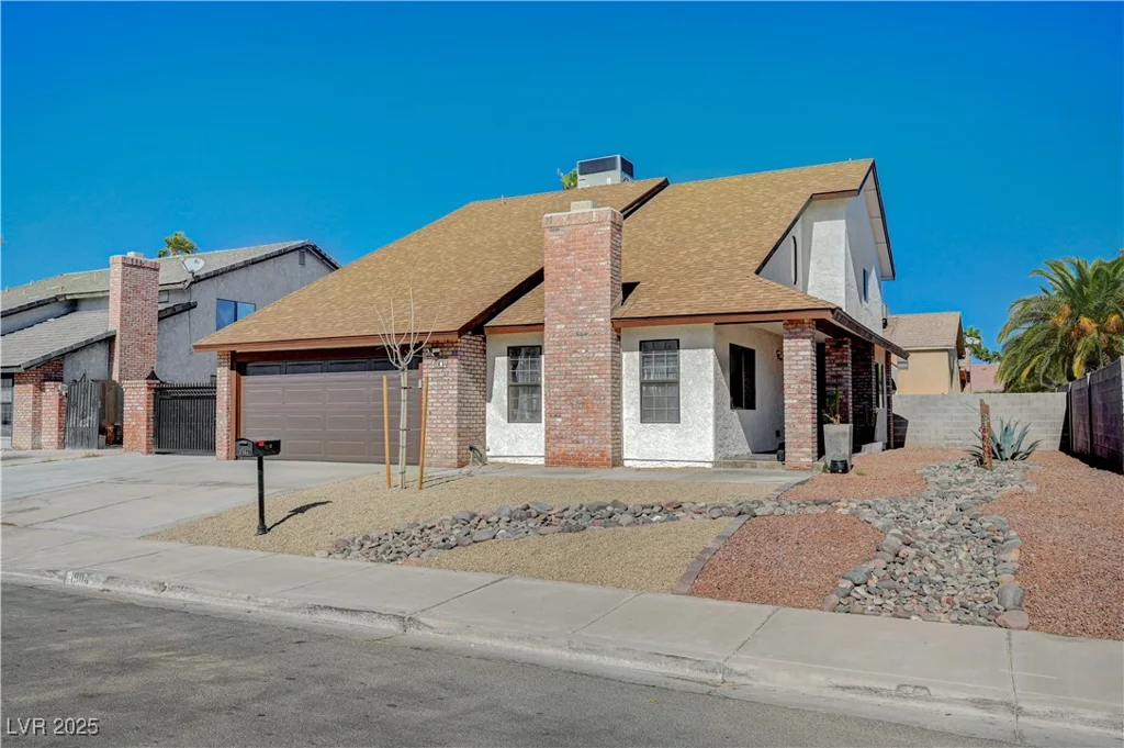 1904 Roxbury, Las Vegas, NV 89119