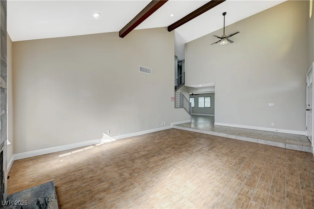 1904 Roxbury, Las Vegas, NV 89119