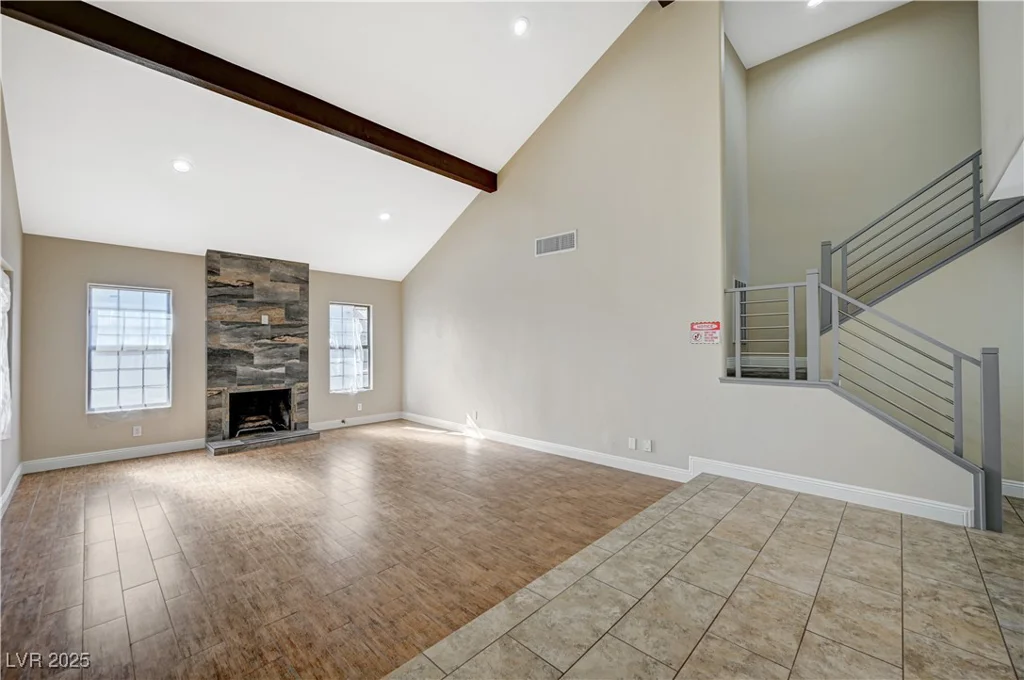 1904 Roxbury, Las Vegas, NV 89119