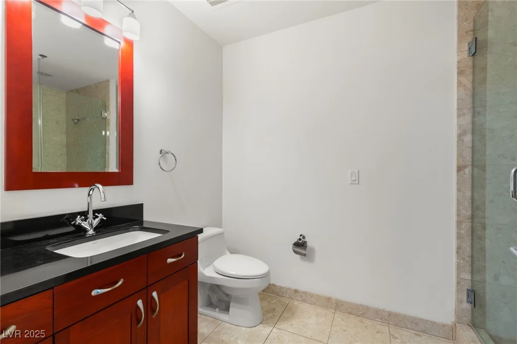 4575 Dean Martin, Las Vegas, NV 89103