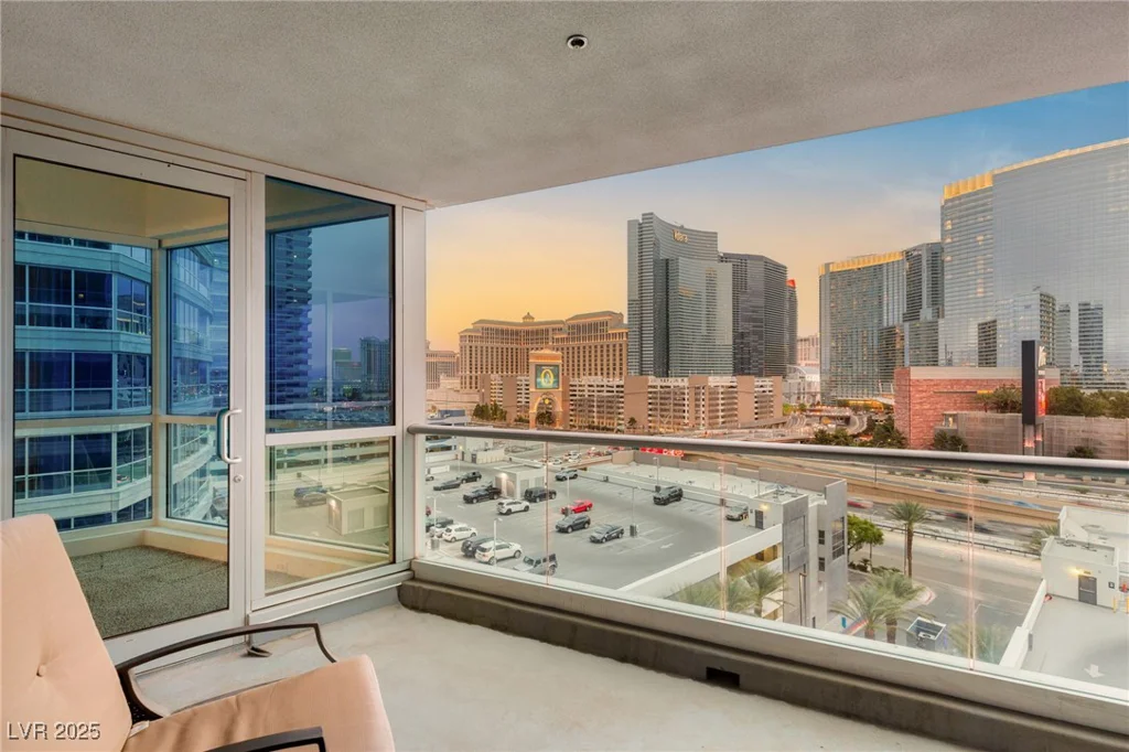 4575 Dean Martin, Las Vegas, NV 89103