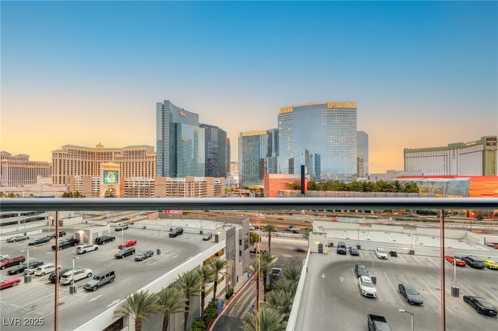 4575 Dean Martin, Las Vegas, NV 89103