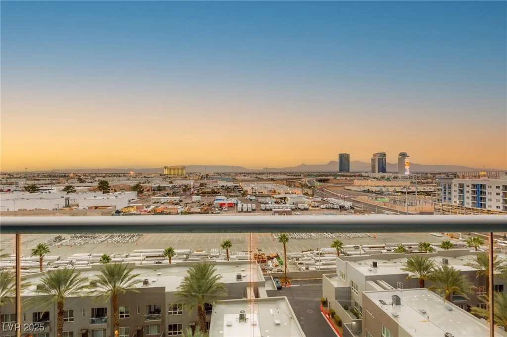 4575 Dean Martin, Las Vegas, NV 89103
