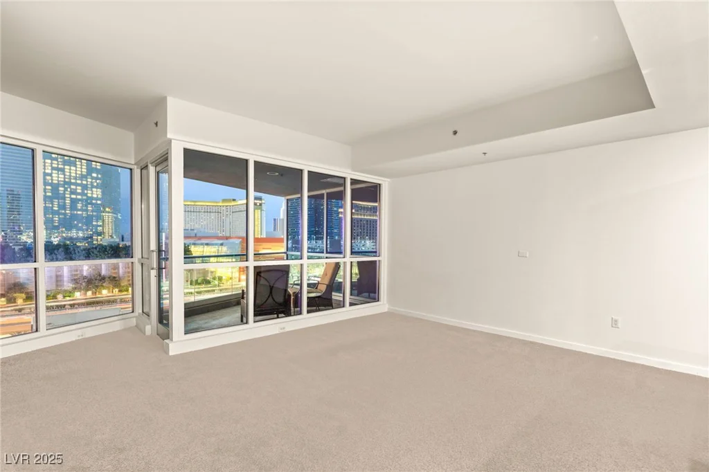 4575 Dean Martin, Las Vegas, NV 89103
