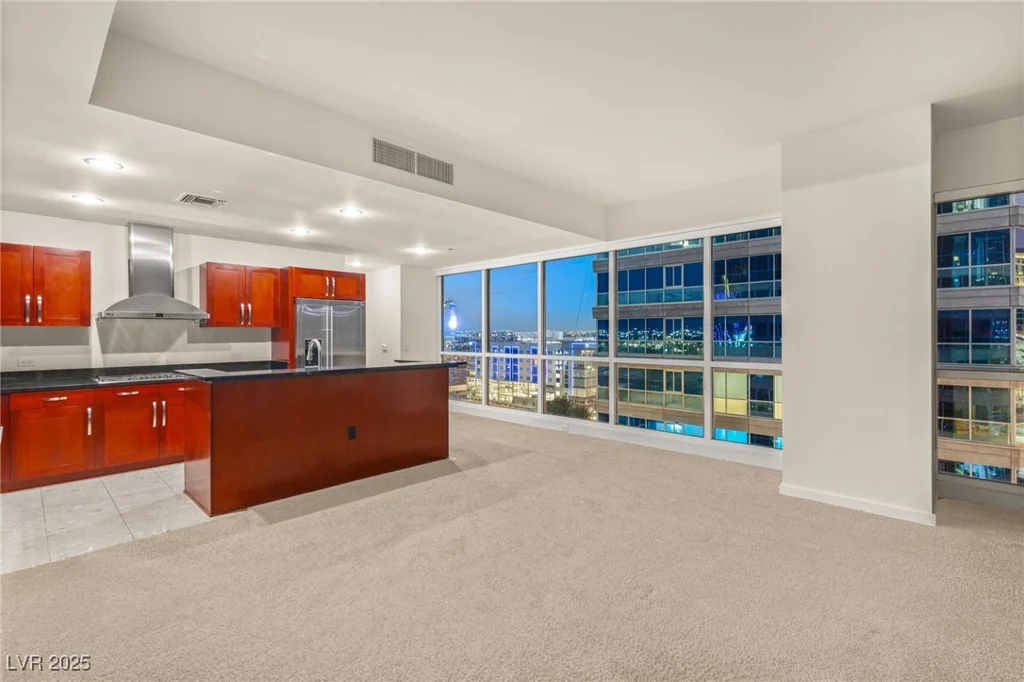 4575 Dean Martin, Las Vegas, NV 89103