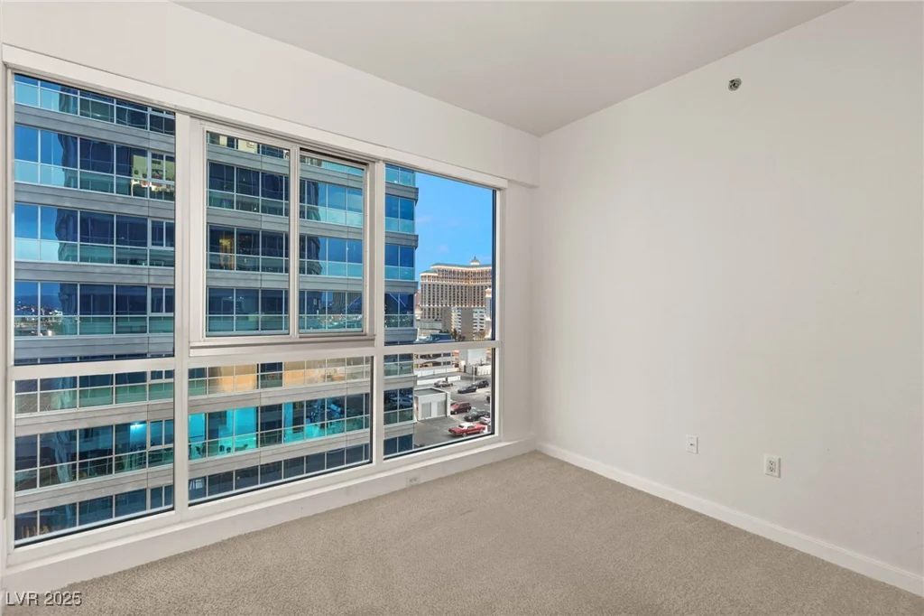 4575 Dean Martin, Las Vegas, NV 89103